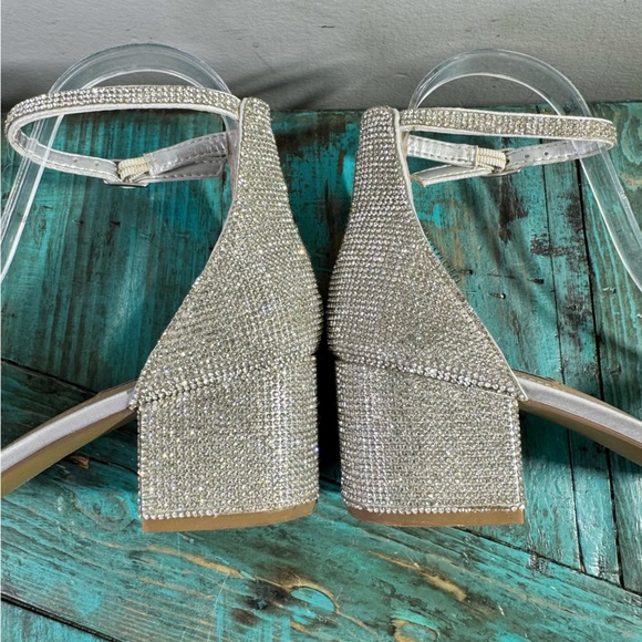Steve Madden Women's Irenee Heeled Sandal, Silver Rhinestone Size 8 - Picture 6 of 14